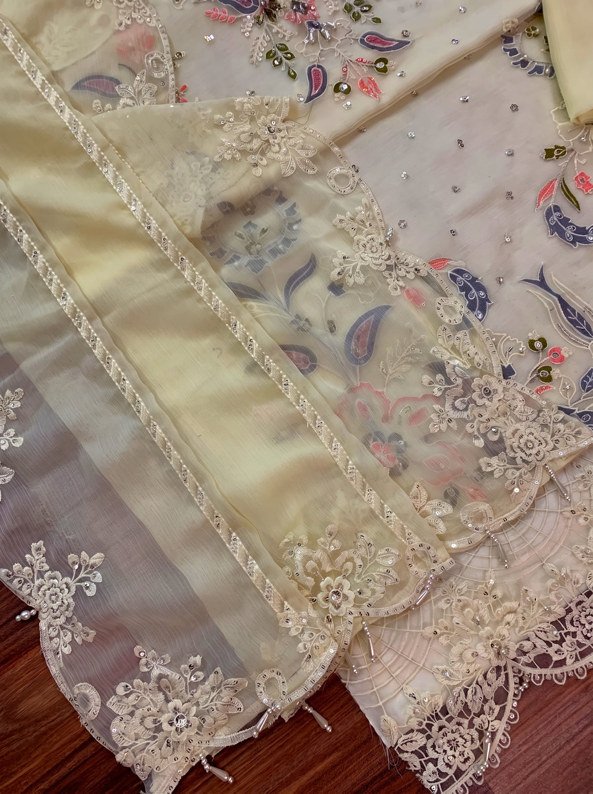 CHIFFON HEAVY EMBROIDERED UNSTITCHED 3PC SUIT